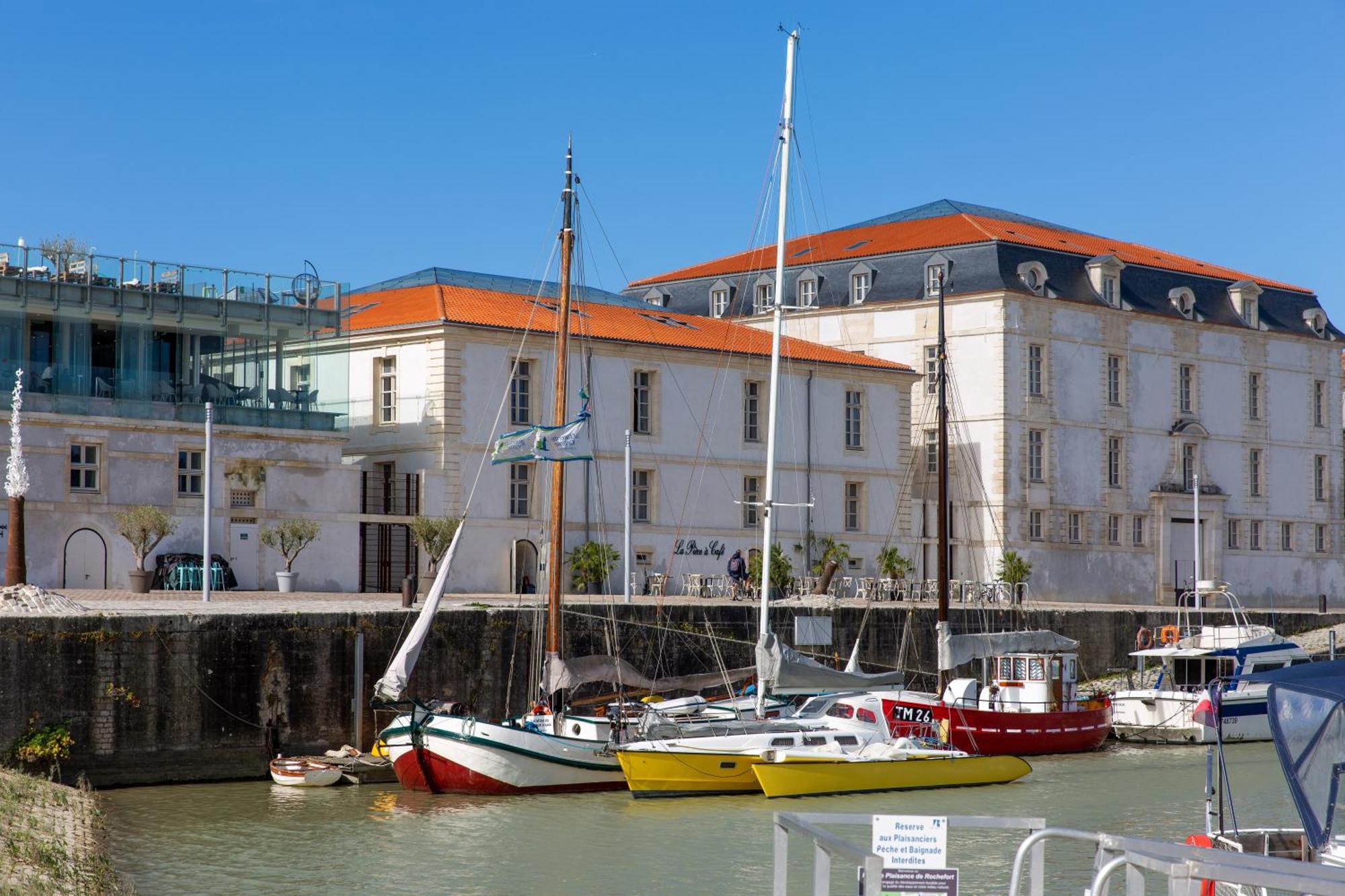 Résidence de la Corderie Royale - Meublés de Tourisme Rochefort  Esterno foto